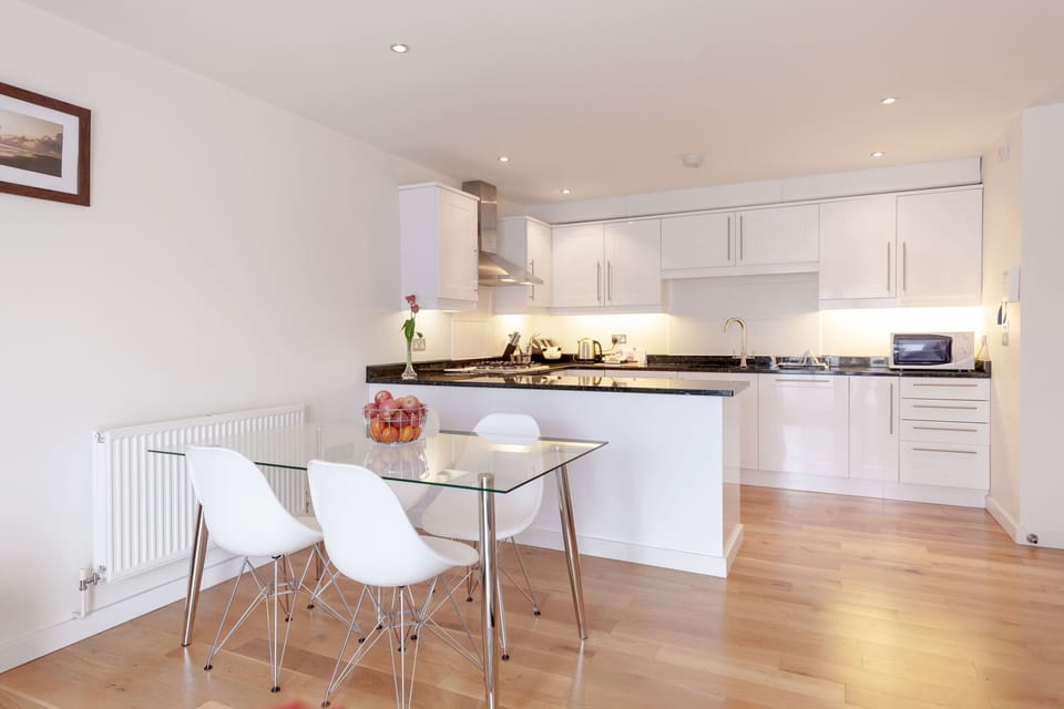Apartment, 2 Bedrooms | Living area | Flat-screen TV