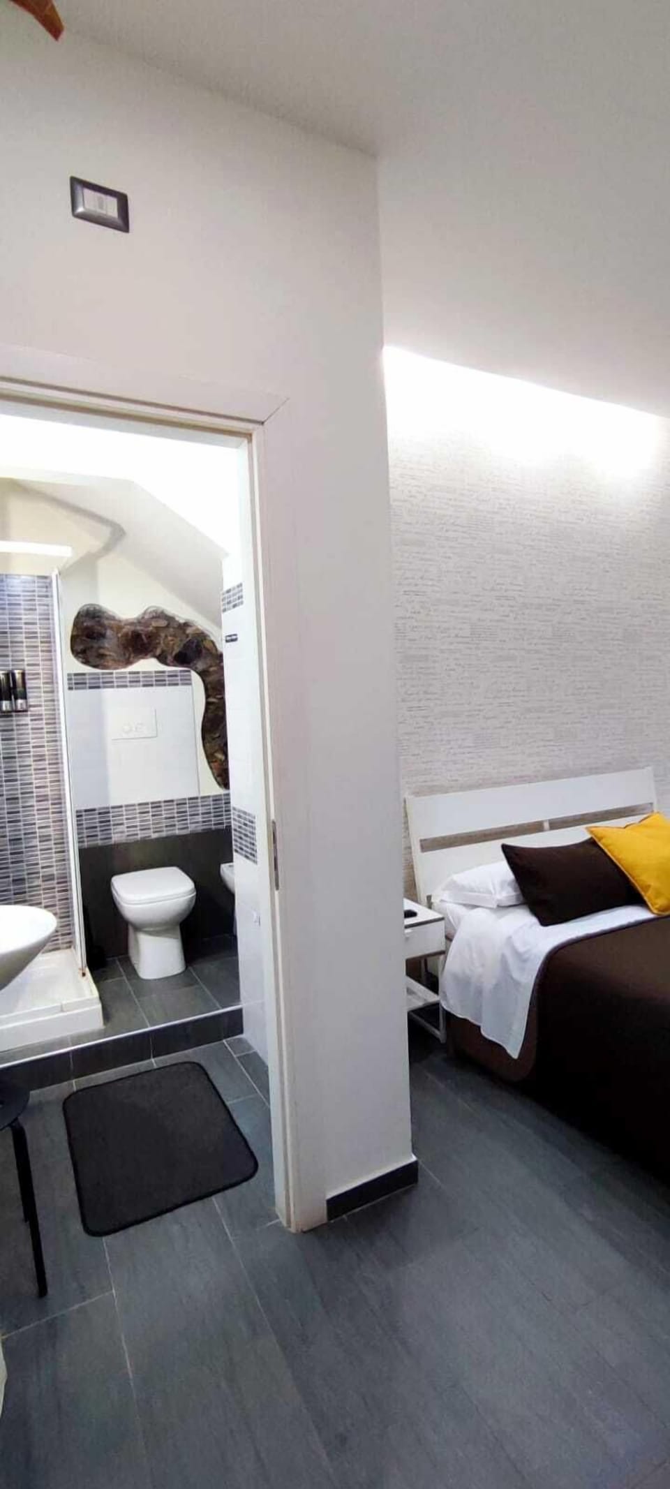 Double Room, Patio, Ground Floor | Minibar, desk, blackout drapes, soundproofing