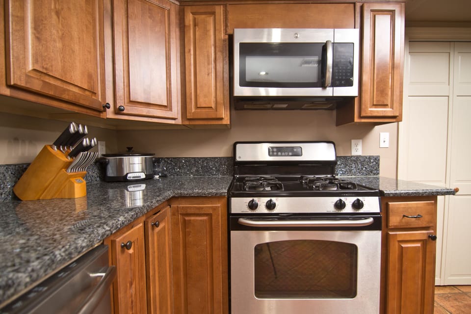 Full Kitchen - pots, pans, plates, utensils, stove, blender, coffee - EVERYTHING