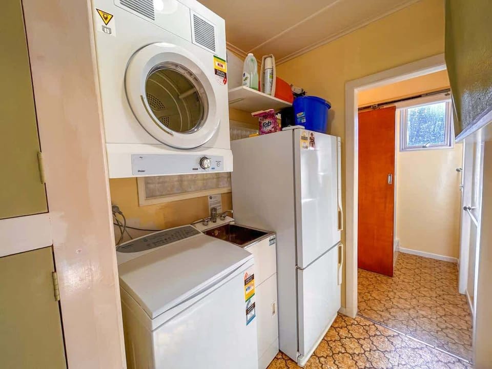 Holiday Stays - Kiwi Classic - Laundry