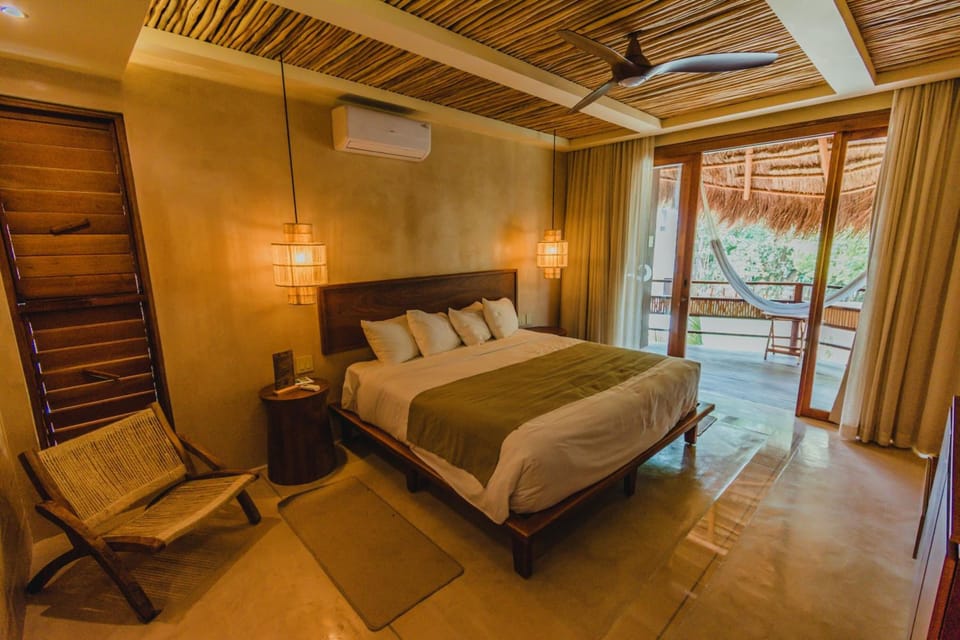 Deluxe Room, Lagoon View | In-room safe, iron/ironing board, rollaway beds, free WiFi