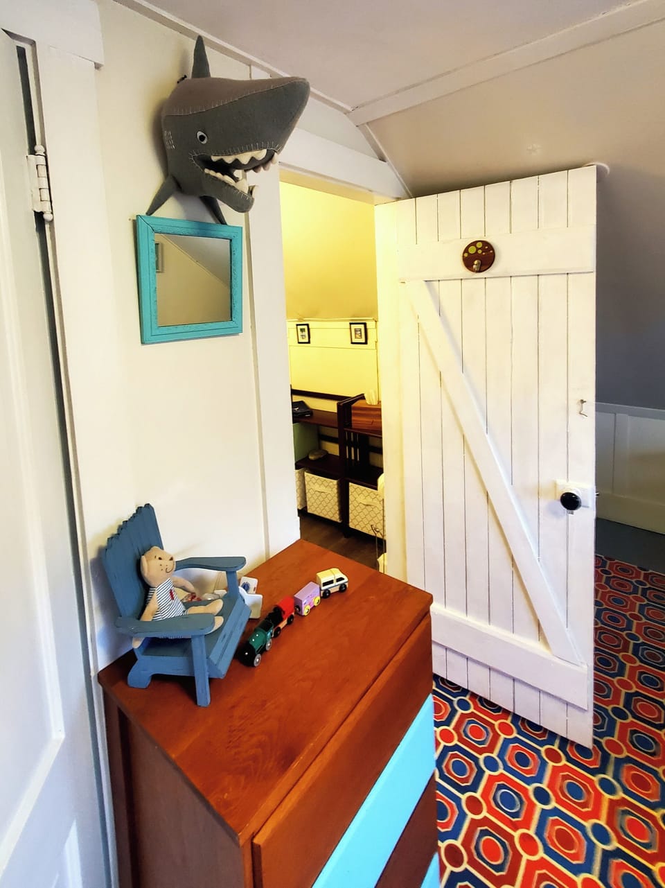 Supercute decor in the kids room!