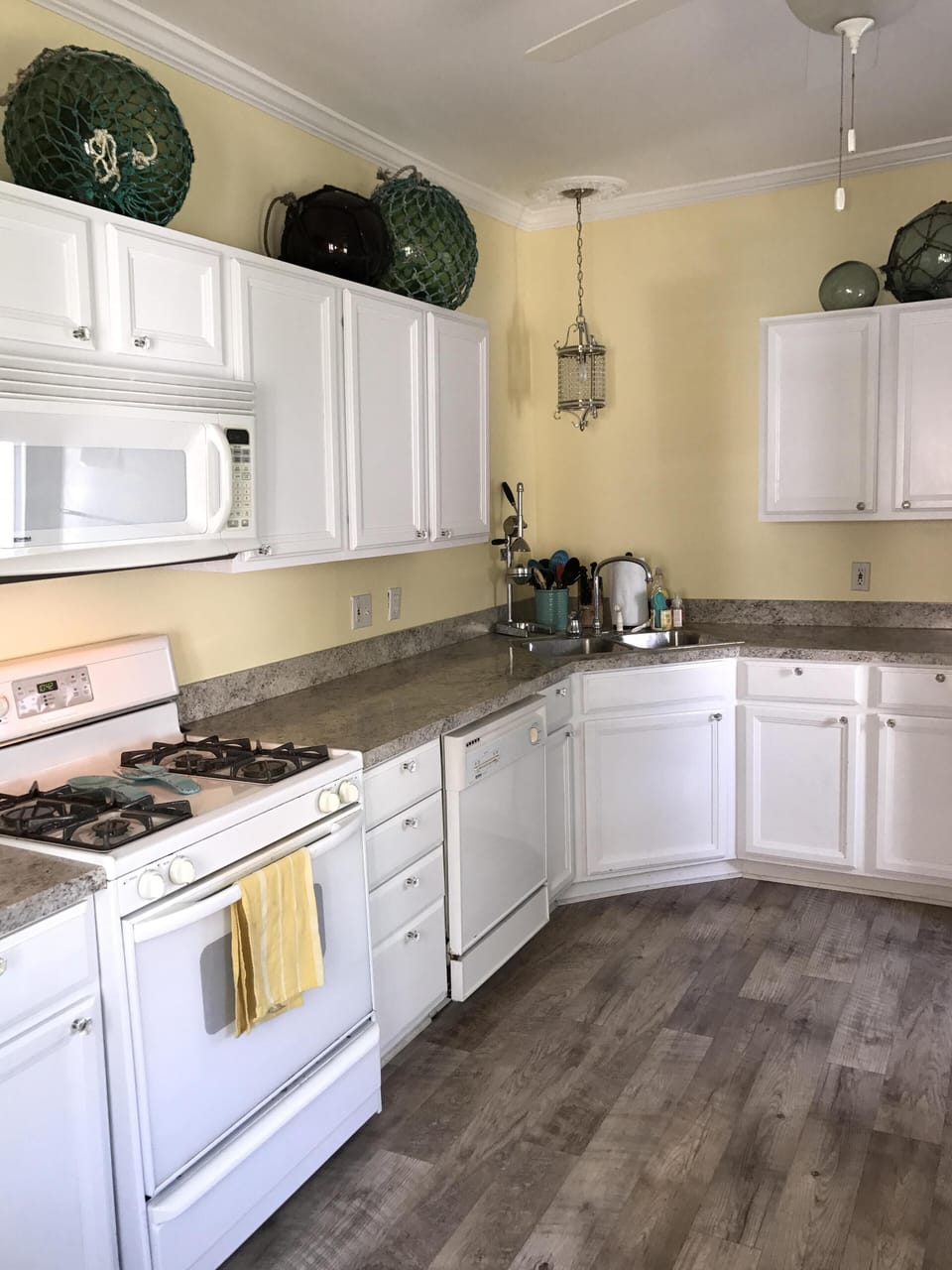 Well appointed Kitchen 