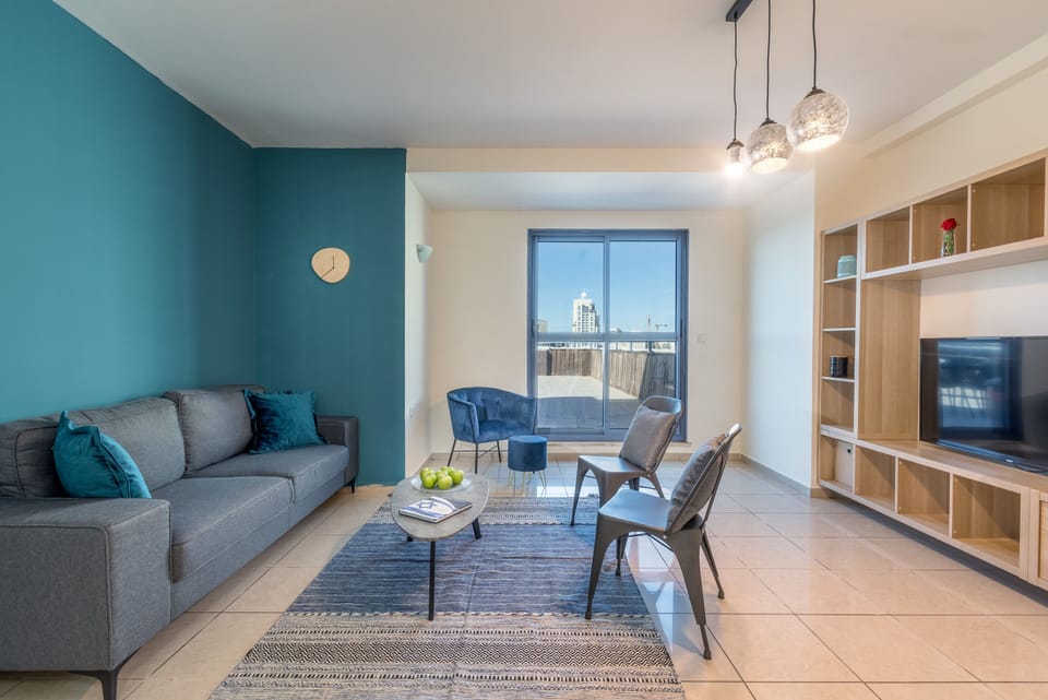 Royal Penthouse, Multiple Beds, Non Smoking | Living room | Flat-screen TV