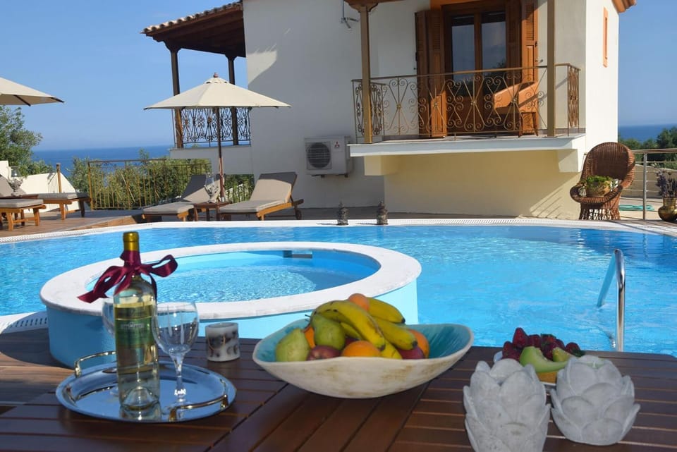 Driopes Villas Bed and Breakfast in Messenia