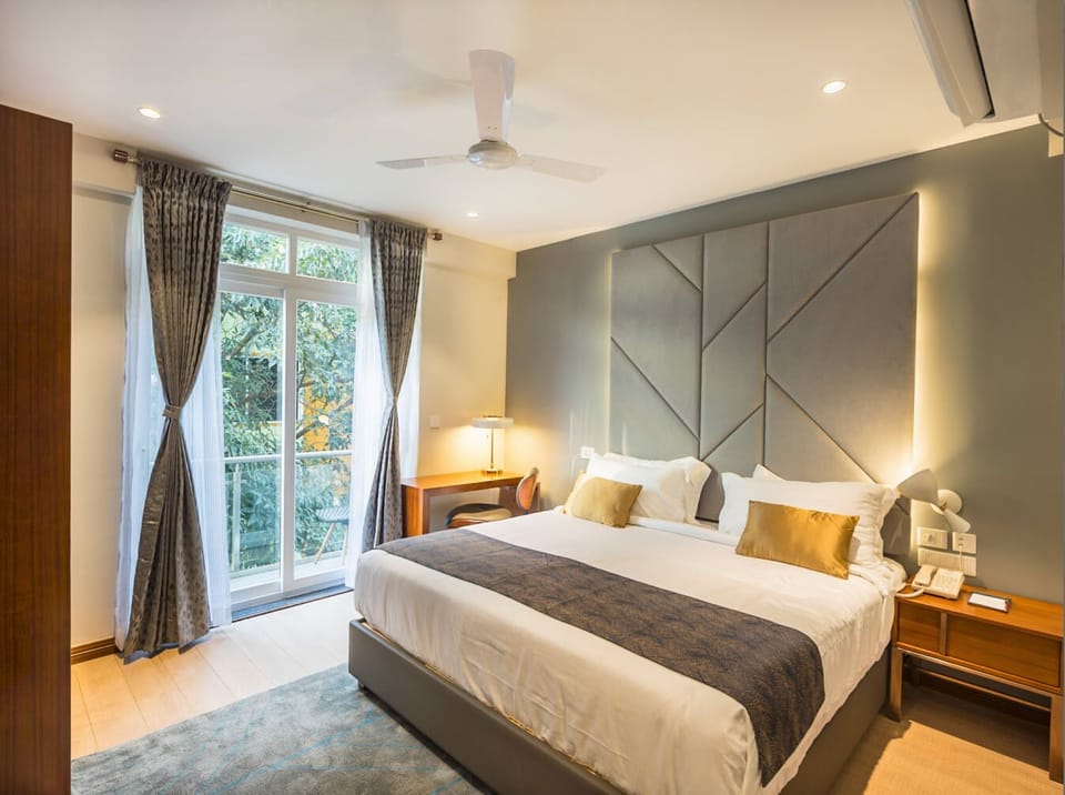 Premium bedding, minibar, in-room safe, desk
