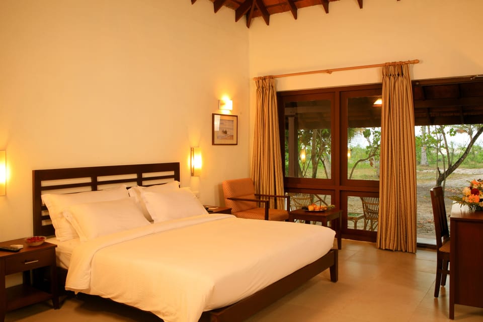 Premium bedding, pillowtop beds, minibar, in-room safe
