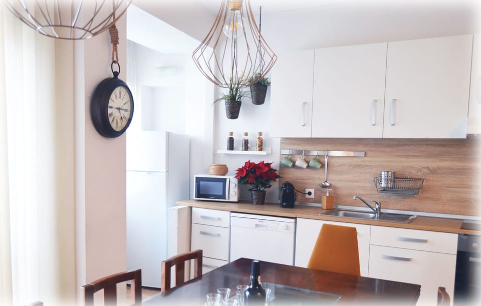 Country Apartment by JC Apartment in Porto