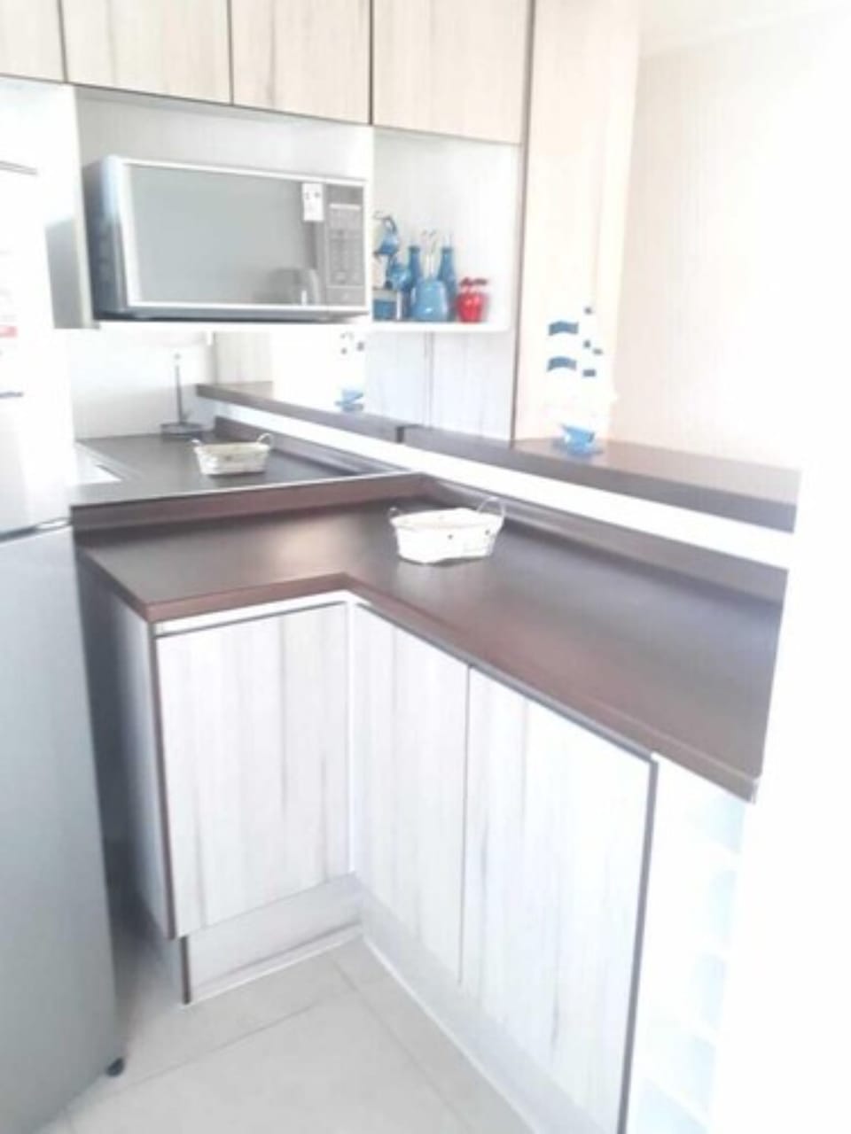 Family Room | Private kitchen | Fridge, microwave, oven, cookware/dishes/utensils