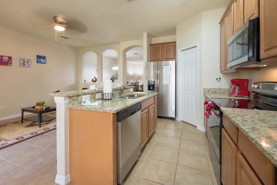 Full Kitchen