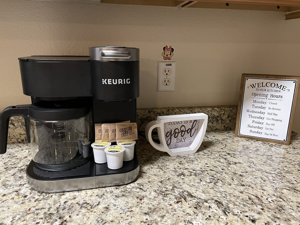 K-cup coffee and carafe maker