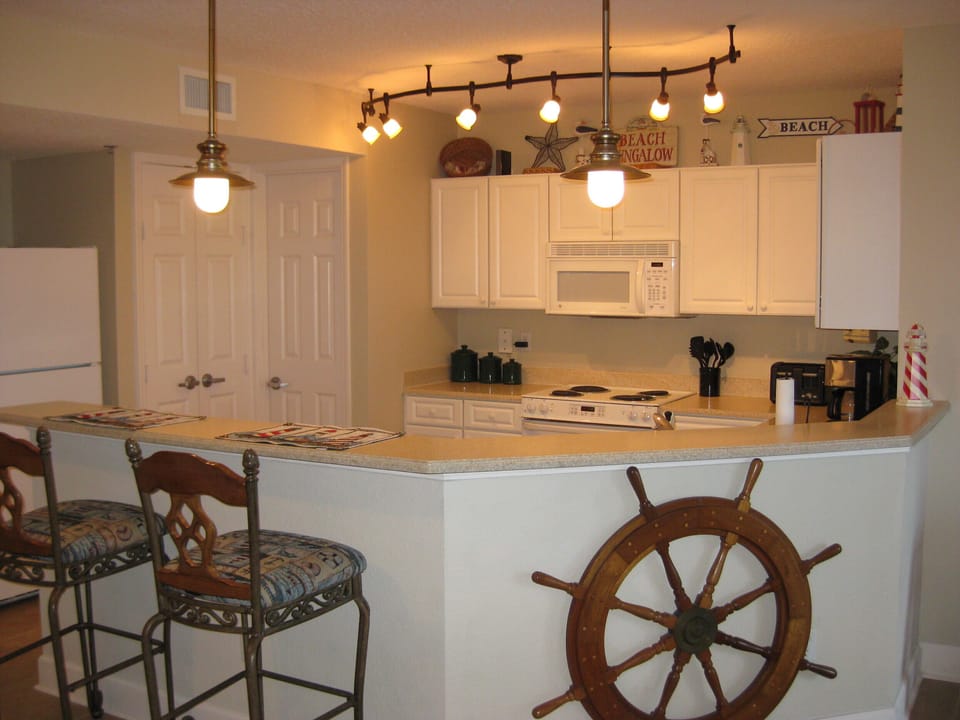 Fully equipped kitchen