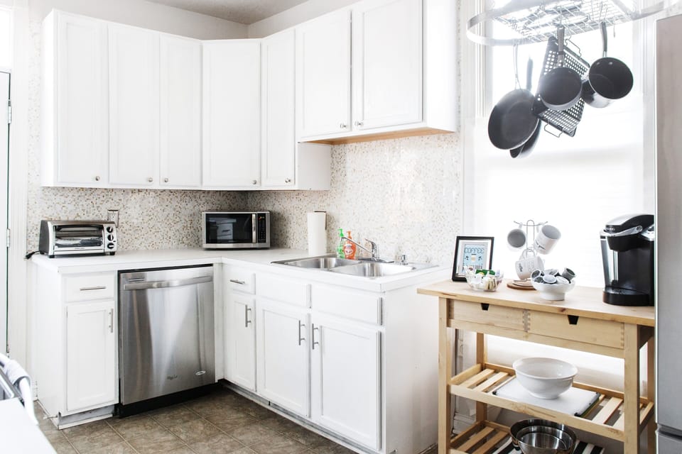 Kitchen has lots of pots & pans, and a fun coffee bar w/Keurig