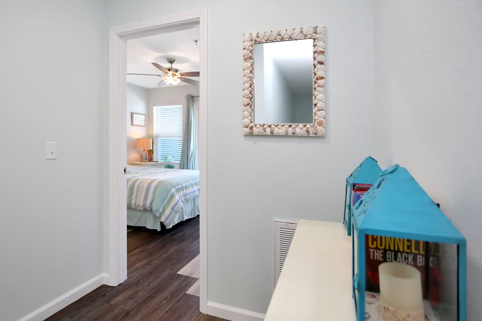 Upstairs Foyer