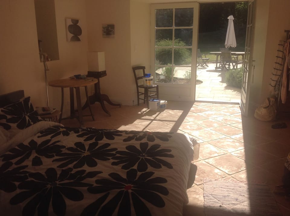 Bedroom, lower ground floor.  Double bed. Room size 6m x 6m