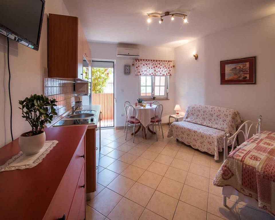 living/bedroom