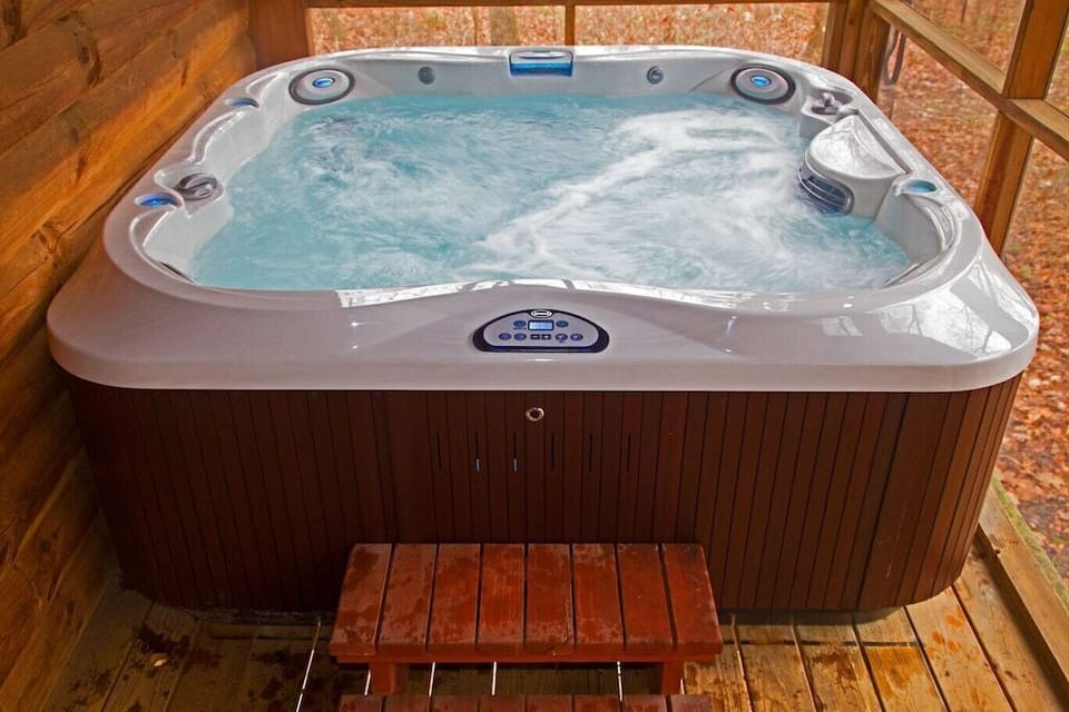 Brand new Jacuzzi 6 person hot tub