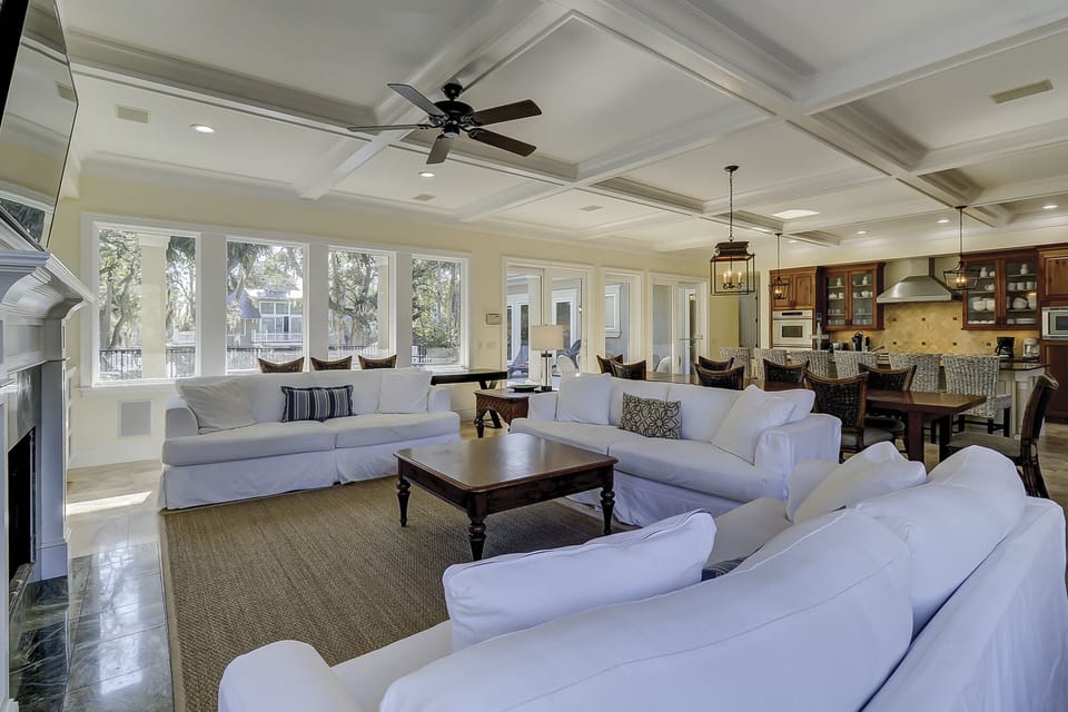 Main Floor Living Area