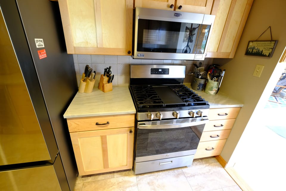 New appliances and counters