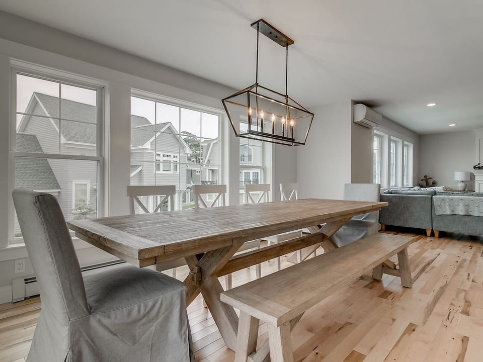 dining room - seats 10