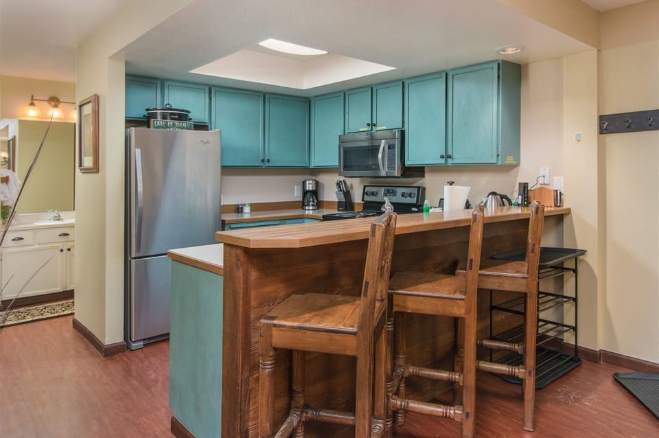 06 - Kitchen