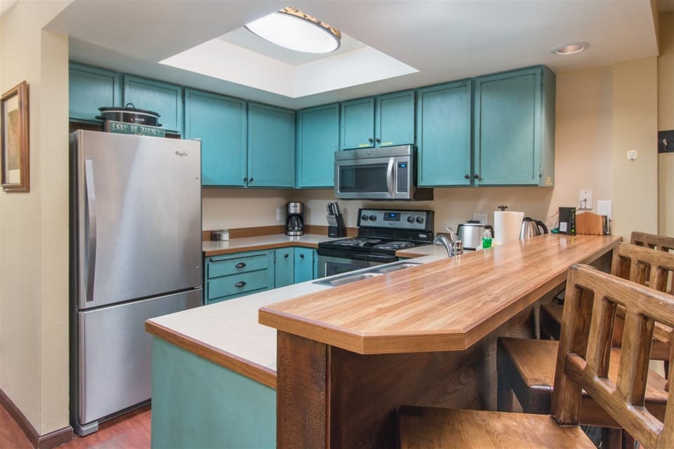 07 - Kitchen