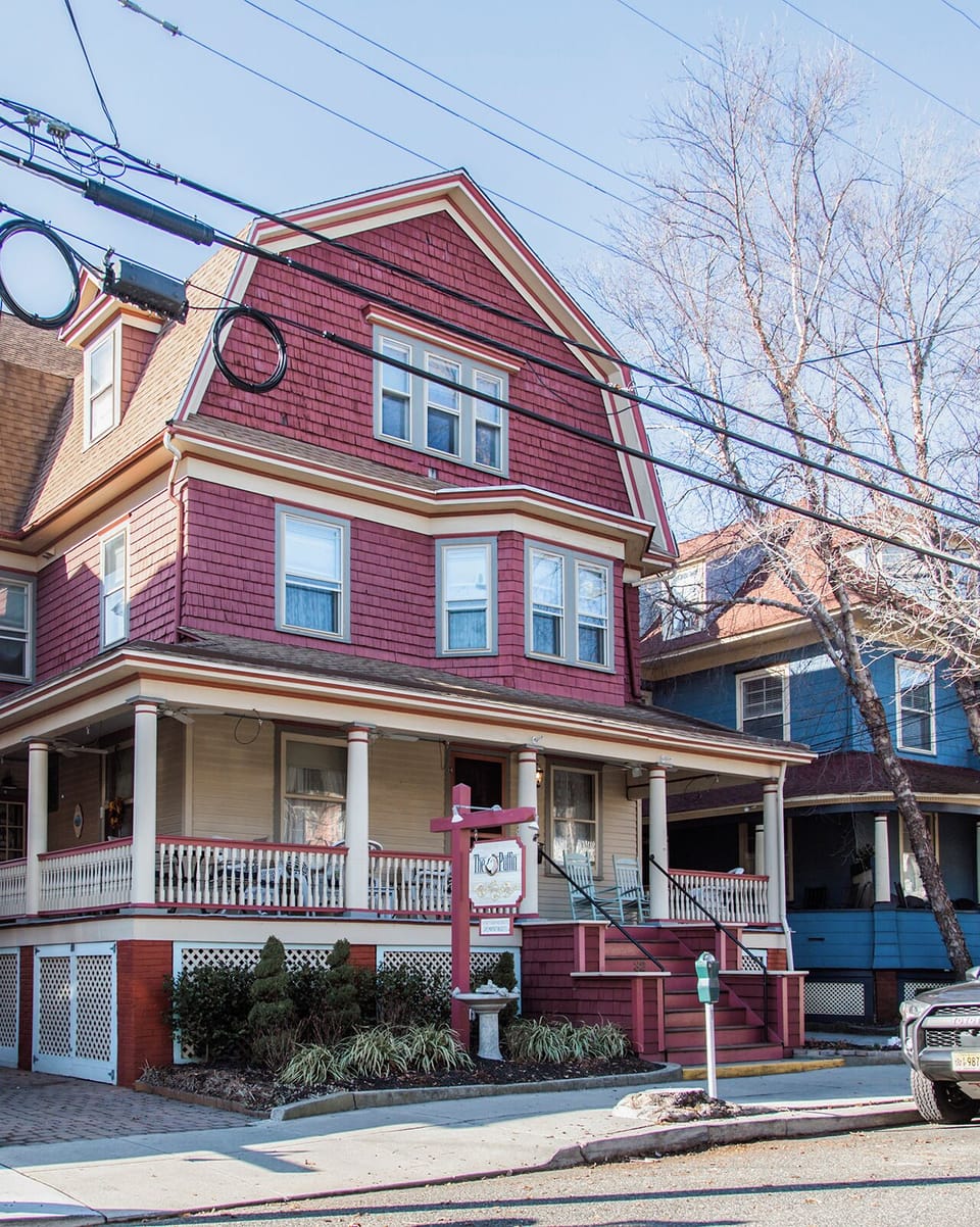 Beautiful Cape May Victorian in a prime location near the beach and town
