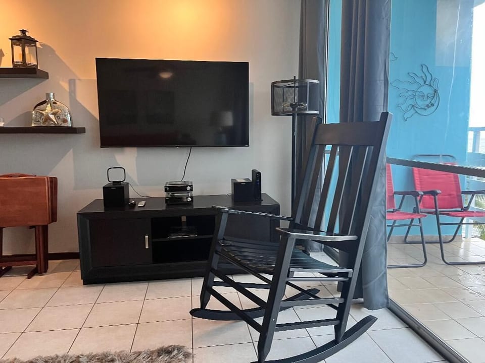 62 INCH LED TV