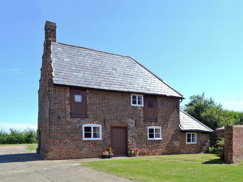 Exterior | Hawthorne Cottage, Preston, Canterbury