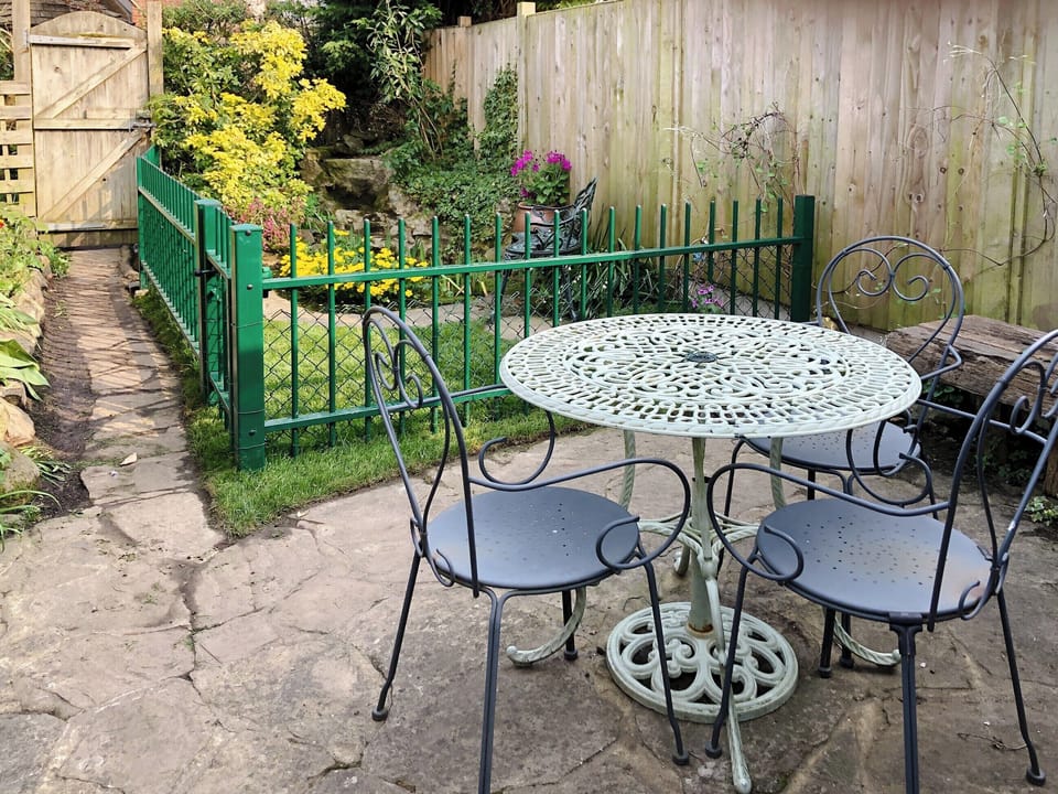 Pretty garden area | Bow Cottage, Fordwich, near Canterbury