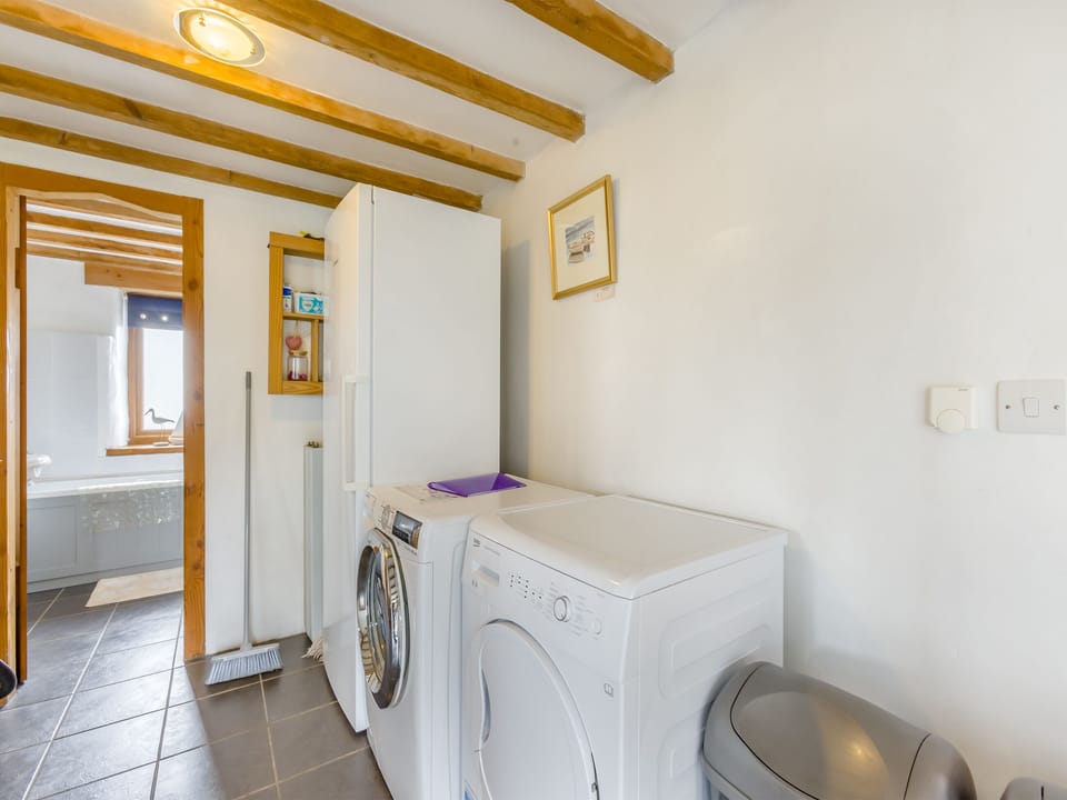 Utility room | Higher Churchtown Farm - The Place 2 B - Higher Churchtown Farm Barns, Tresmeer, near Launceston