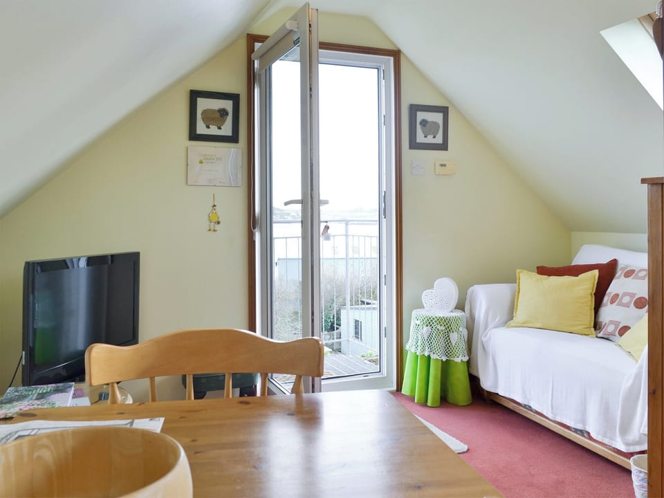 Cosy and convenient open-plan living space | Spring Tides, Padstow