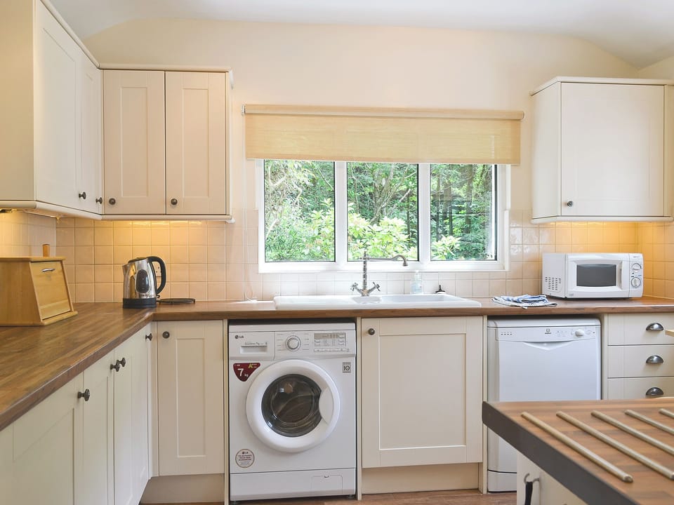Kitchen | Joan&rsquo;s Cottage, Seldom Seen near Thornthwaite