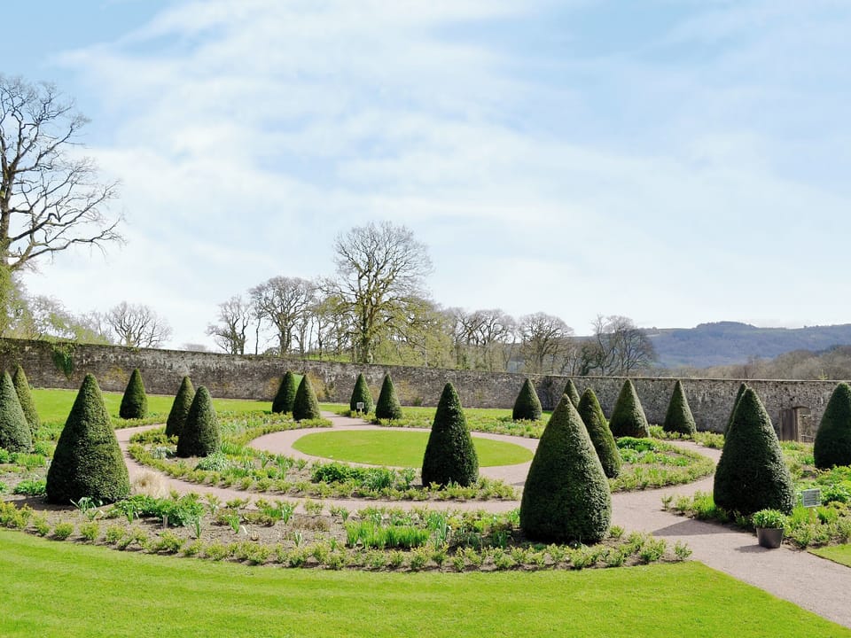 Aberglasney Gardens | Carmarthenshire, Wales