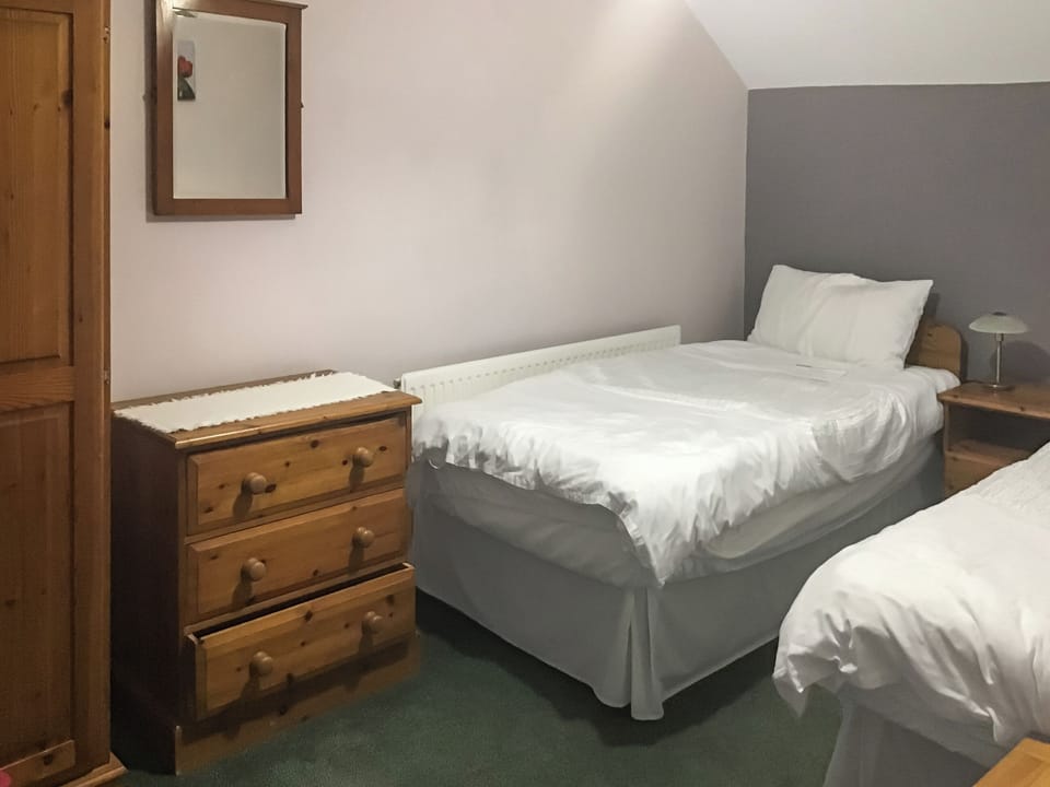 Twin bedroom | Murton Farm Cottage, Murton