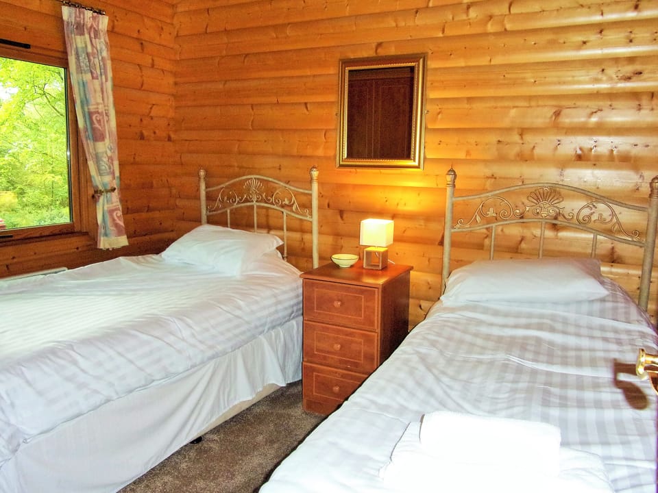 Twin bedroom | Haven Lodge, Kenwick, near Louth