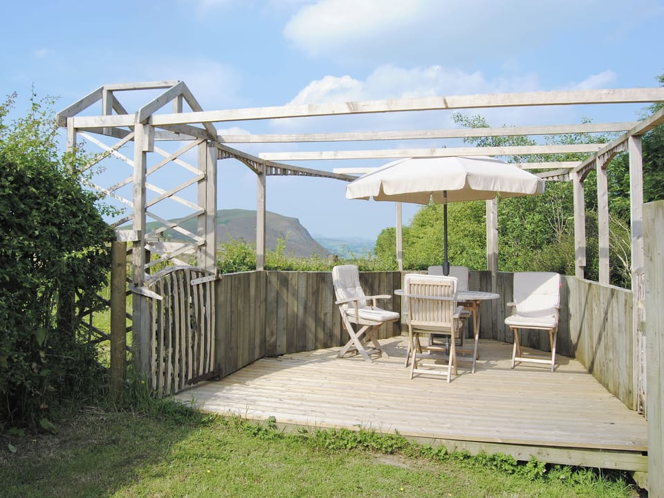 Sitting-out-area | Hirros Hall Longhouse, Llanerfyl, nr. Welshpool