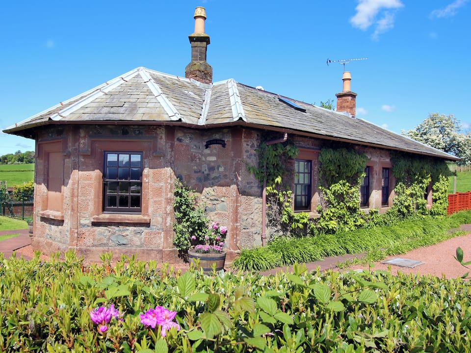 Exterior | Conheath Gatelodge - Conheath Cottages, Glencaple, Dumfries