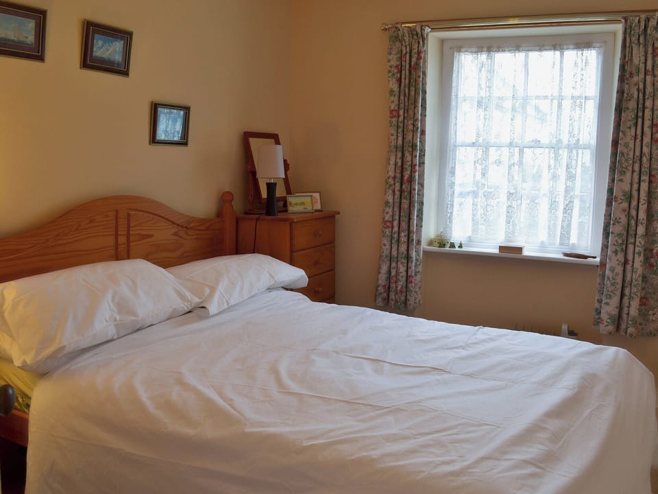 Double bedroom | Pebbles, Lympstone, nr. Exmouth