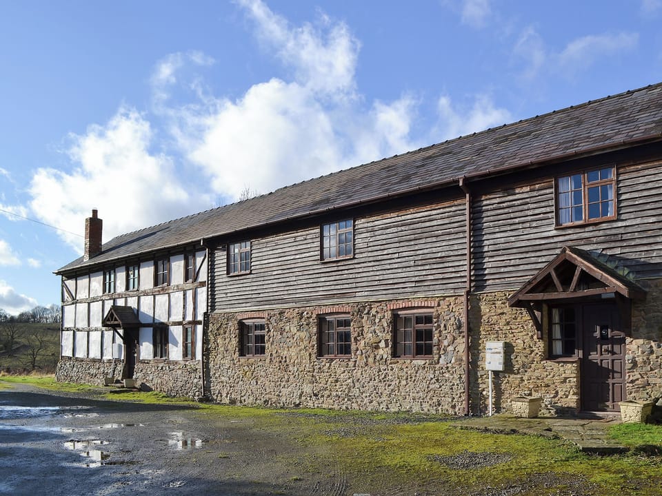 Exterior | Lower Dinchope Big Barn, Lower Dinchope