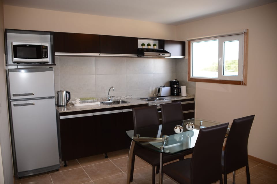 Deluxe Apartment, 1 Queen Bed with Sofa bed, Mountain View | 1 bedroom, desk, free WiFi, bed sheets