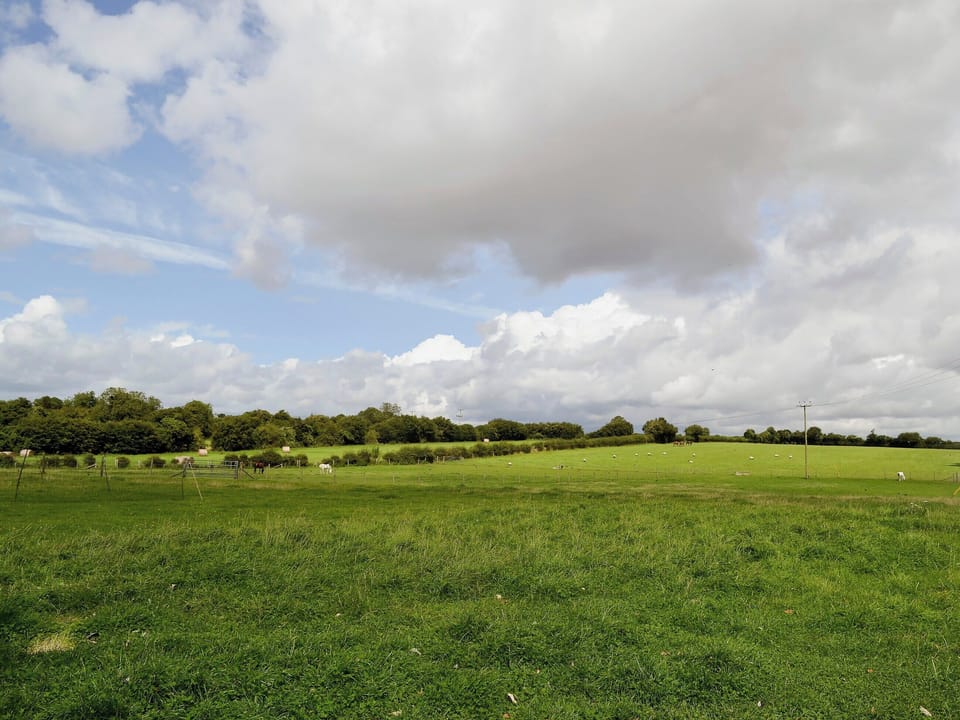 Surrounding area | The Stables, Saddle Room - Higher Farm, Martin, Fordingbridge