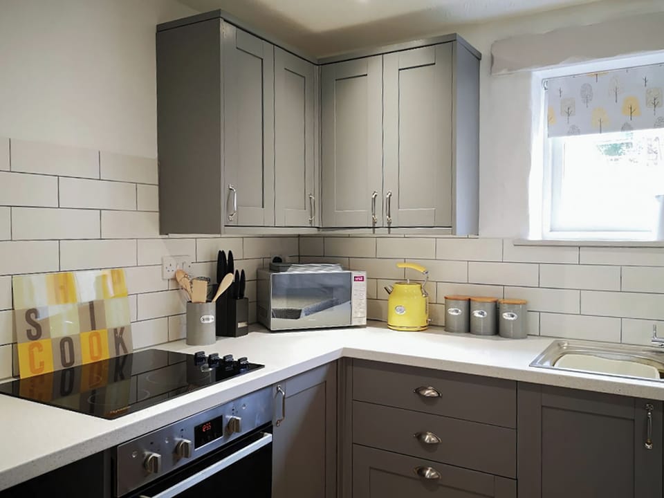 Kitchen | Friesian Valley Cottages - Oak Barn - Friesian Valley Cottages , Mawla, near Porthtowan