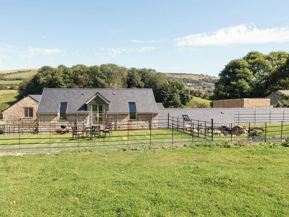 Stone barn conversion set in beautiful countryside | Property 1 - Rew Farm Barns, Ventnor