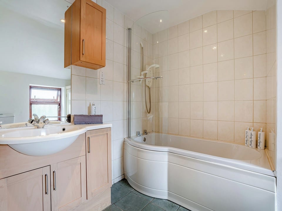 Bathroom | The Old Barn - Maddy House Farm, near Castleton