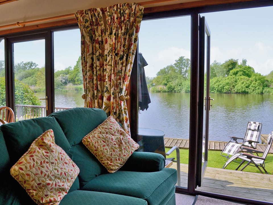 Living room/dining room | Heron&rsquo;s View, Brundall