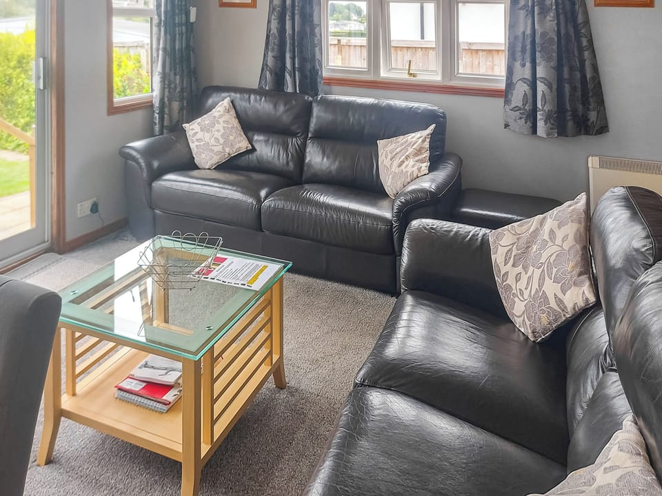 Twin bedroom | Summer Time, Brundall, near Norwich