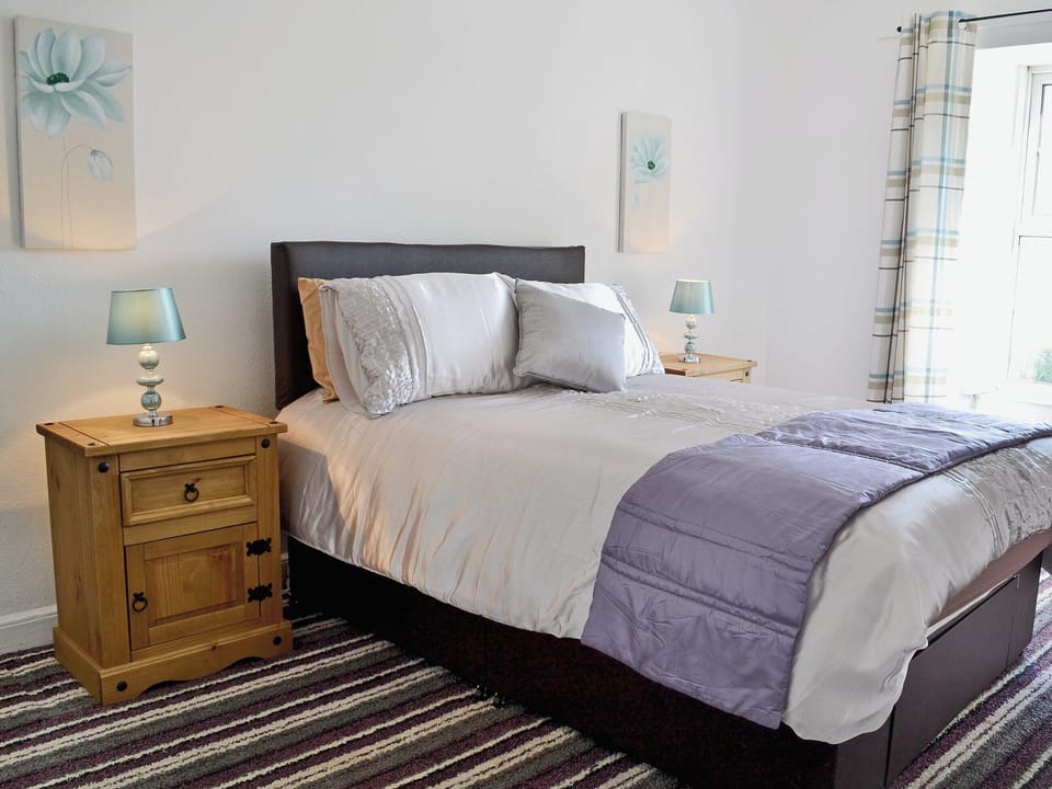 Double bedroom | Ford Farmhouse, Milton, nr. Tenby
