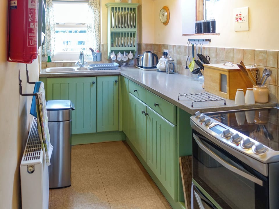 Thwaite Hill Cottage, Seldom Seen near Thornthwaite