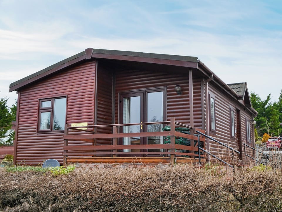 Attractive holiday lodge chalet | Rosella - Threapland Park, Moota, near Cockermouth